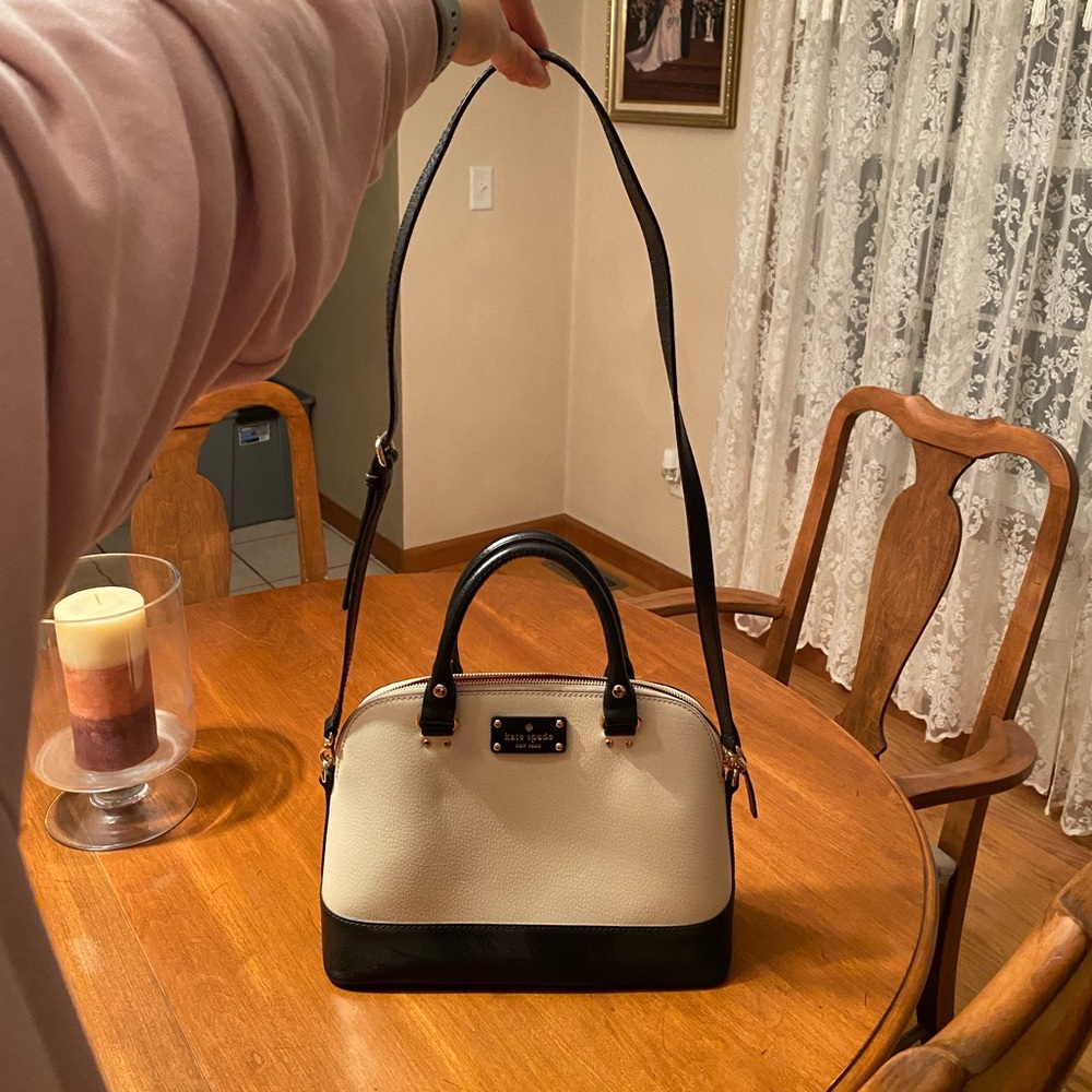 Kate Spade purse - Picture 5 of 6